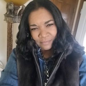 Meet your Posher, Lynette